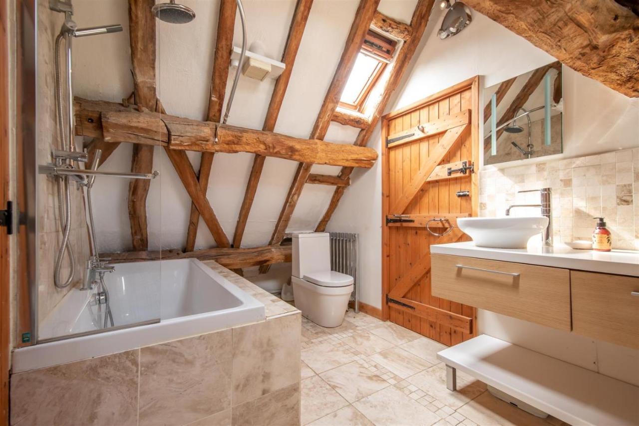 Elegant Peaceful Barn In Rural Village Setting Close To Stratford Upon Avon Eksteriør bilde