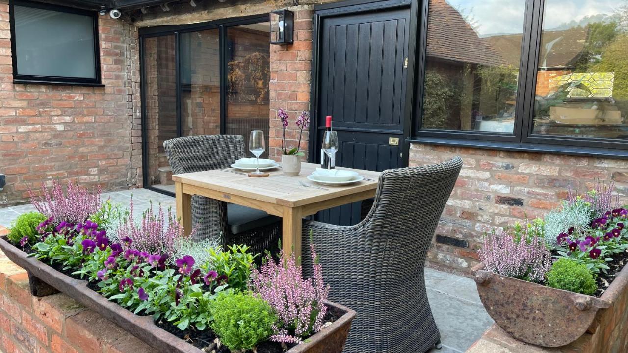 Elegant Peaceful Barn In Rural Village Setting Close To Stratford Upon Avon Eksteriør bilde